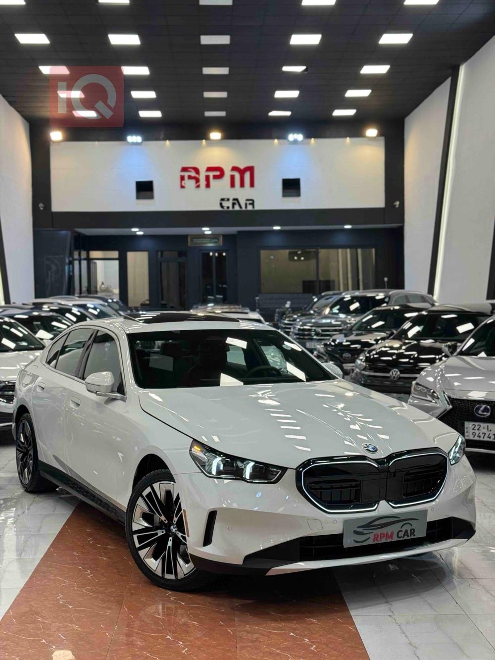 بی ئێم دەبڵیو سیریەس 5